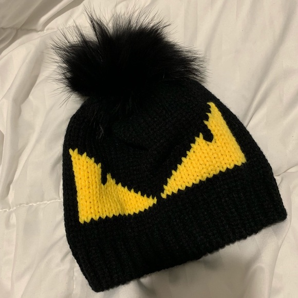 Monster Beanie with Raccoon Fur Pom Pom - Picture 3 of 3